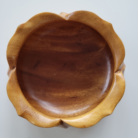 Waikiki Woods | Monkey Pod Wood Bowl - Picture 2 of 6